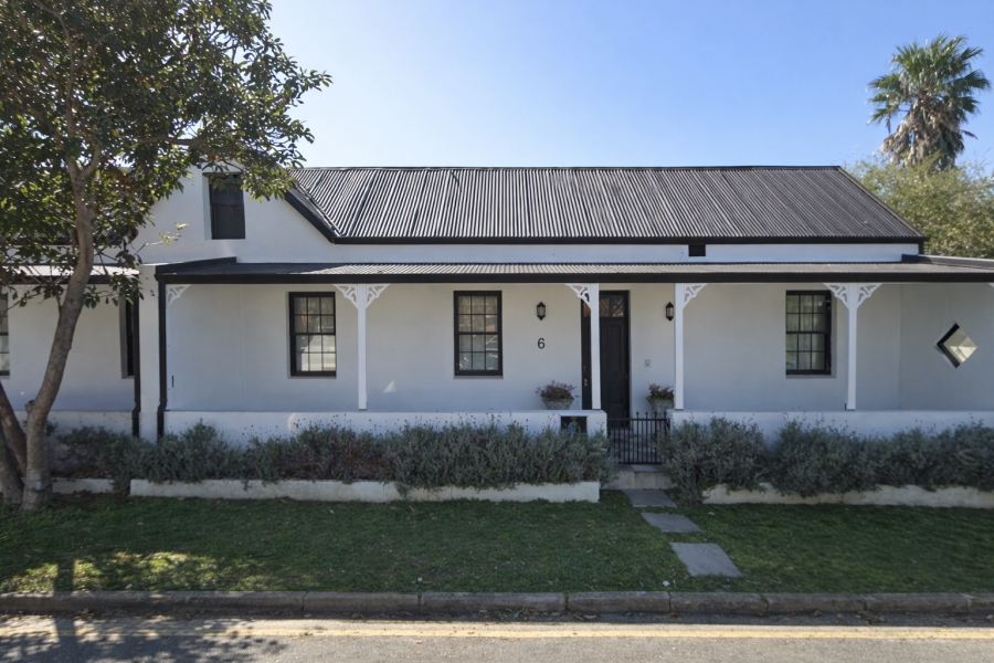 To Let 3 Bedroom Property for Rent in Martinville Western Cape